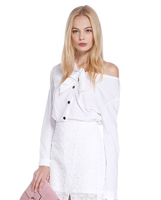 ochirly欧时力新女装气质一字领绑带纯色棉质长袖衬衫1jy1011460